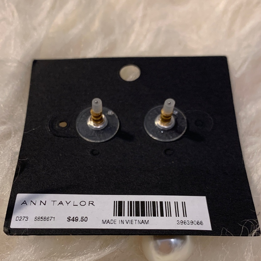 Ann Taylor Gold and White Pearl Earrings - Picture 3 of 6